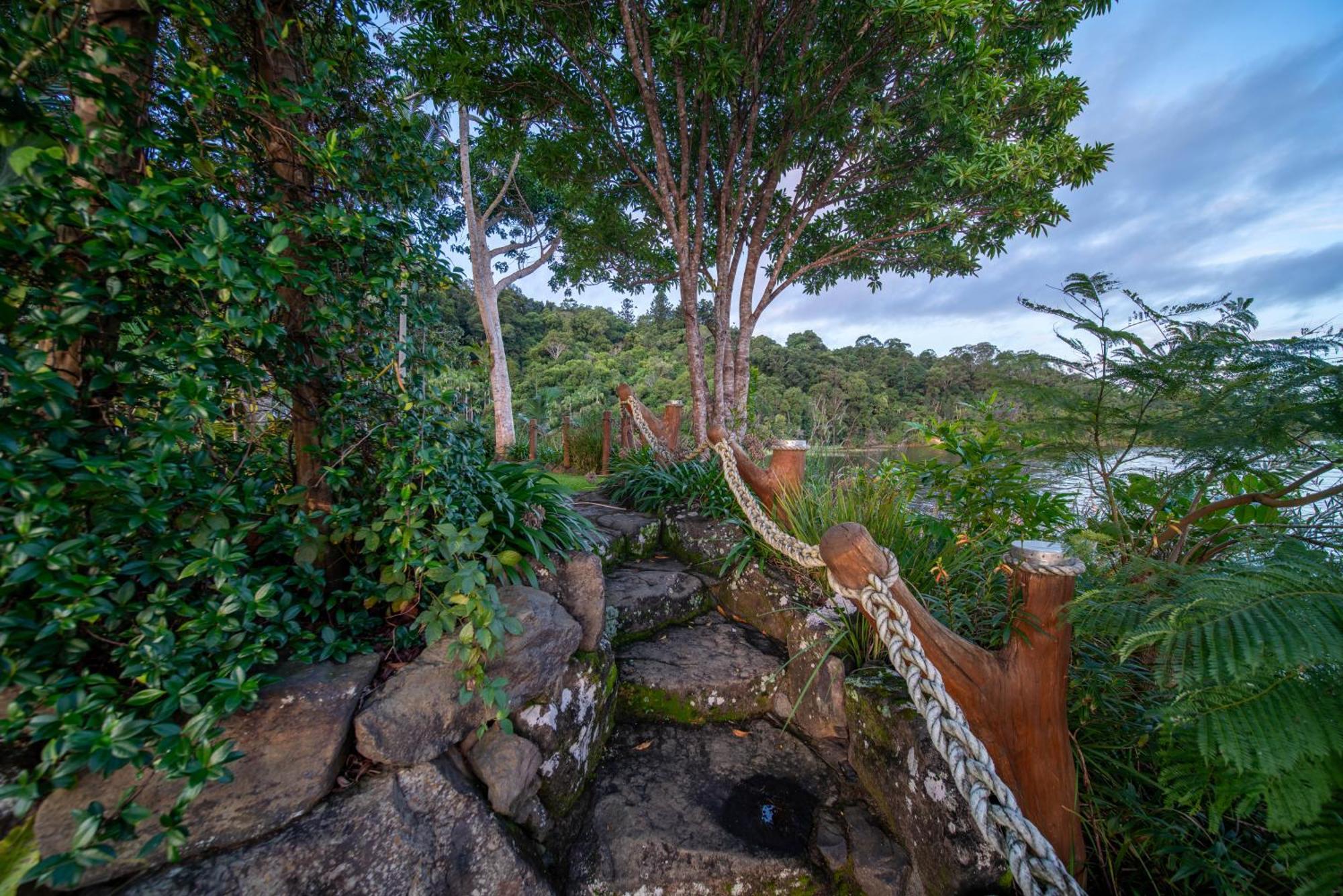 Secrets On The Lake Montville Esterno foto